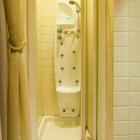 La Hotel 2*
