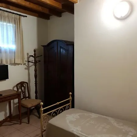 La Отель